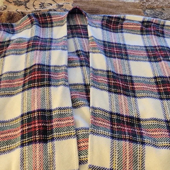 Ralph Lauren Vintage Plaid Fringe Shawl - Picture 12 of 14